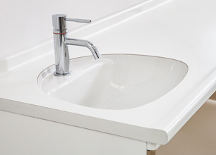 Schrankzeile mit Waschbecken und Instrumentenschrank Schrankzeile mit Waschbecken und Instrumentenschrank