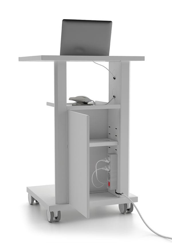 Rollwagen für Intraoralscanner und Computer.