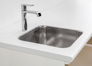 Schrankzeile SMARTE line mit Waschbecken und Instrumentenschrank Schrankzeile SMARTE line mit Waschbecken und Instrumentenschrank